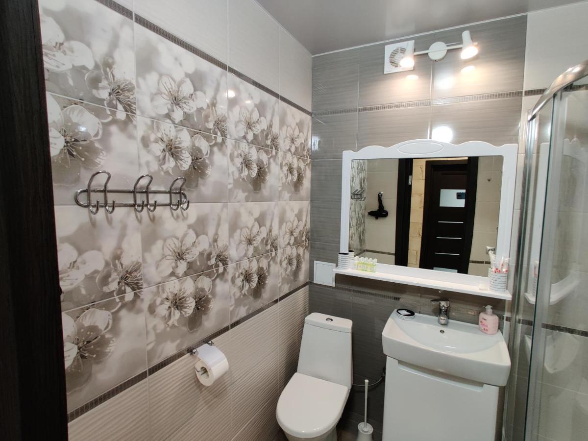 Yarovytsya Vip In The Center Apartment Lutsk Bagian luar foto
